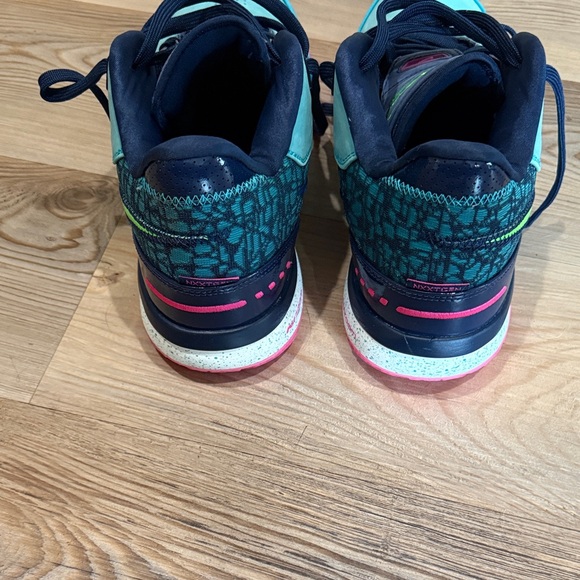 Men’s Nike ZOOM LeBron NXXT Gen Amped - South Beach Colorway basketball shoes - Picture 5 of 9